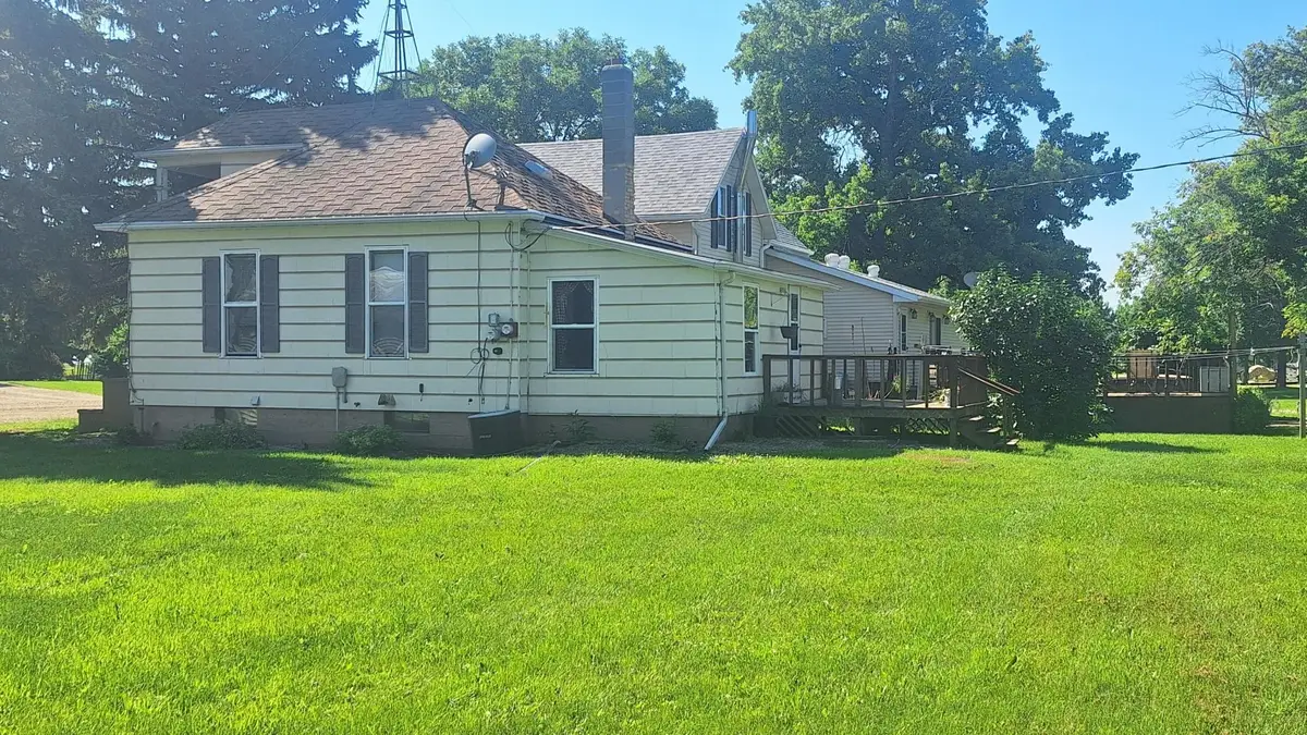 114 Lincoln, Bathgate, ND 58216 - #1