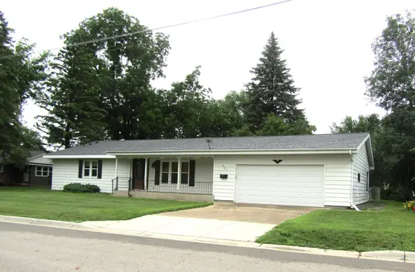 407 Eichelberger Avenue, Montevideo, MN 56265