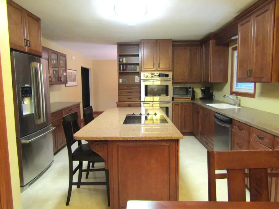 407 Eichelberger Avenue, Montevideo, MN 56265 - #2