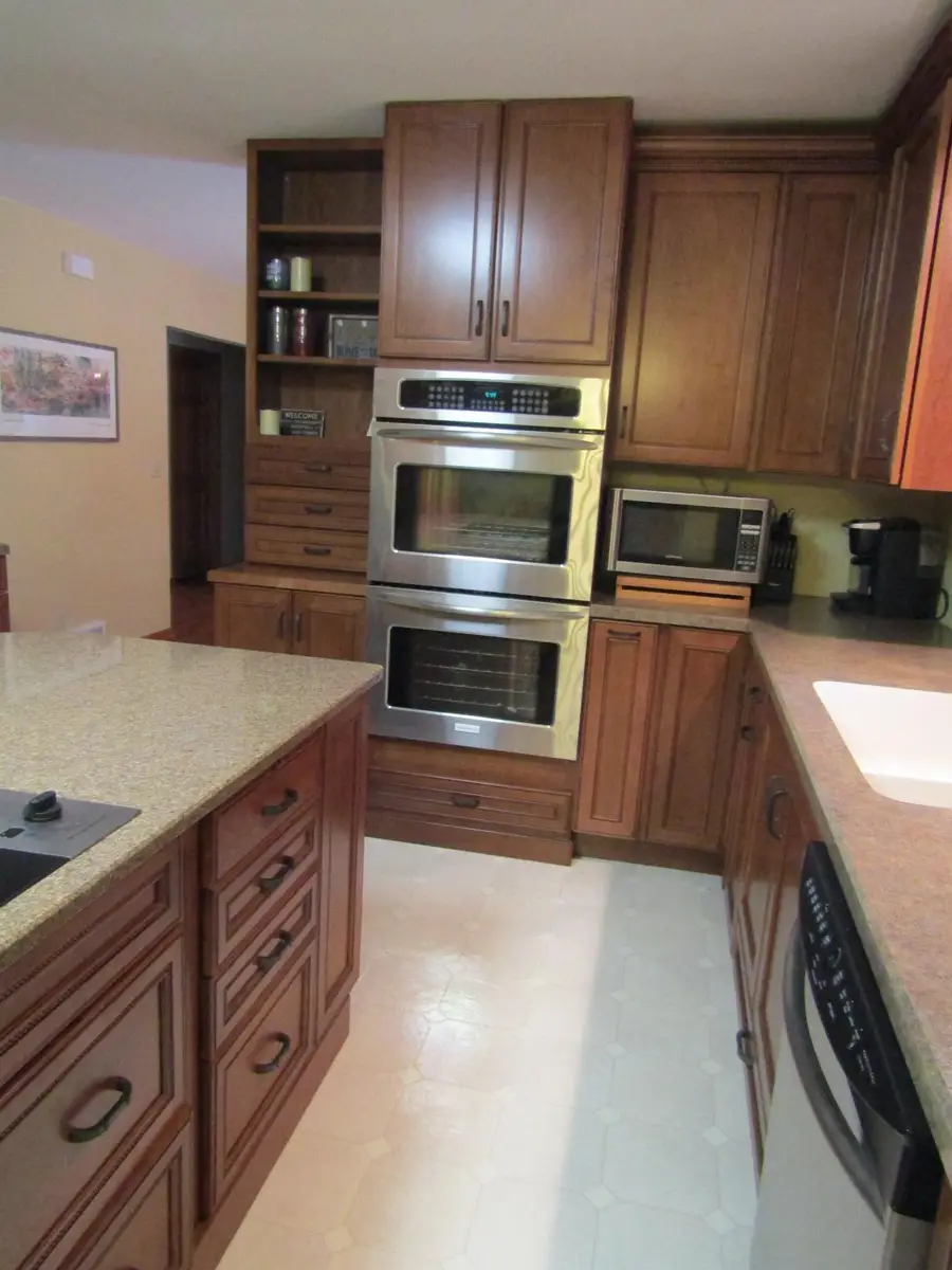 407 Eichelberger Avenue, Montevideo, MN 56265 - #3