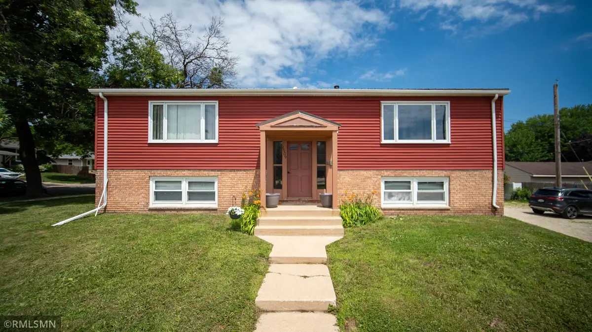 1509 14th Street Nw, Rochester, MN 55901 - #1