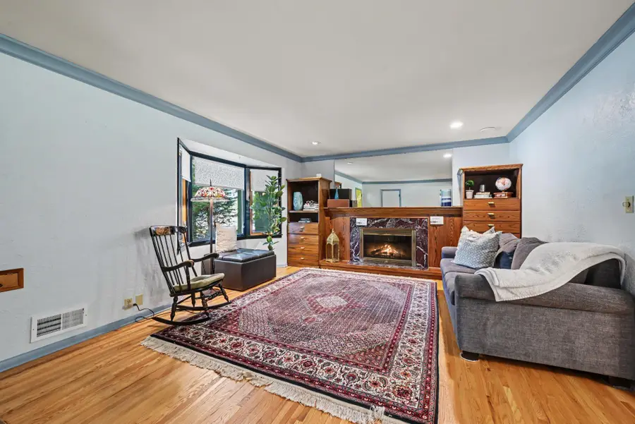 885 Old Lexington Avenue, Saint Paul, MN 55116 - #3