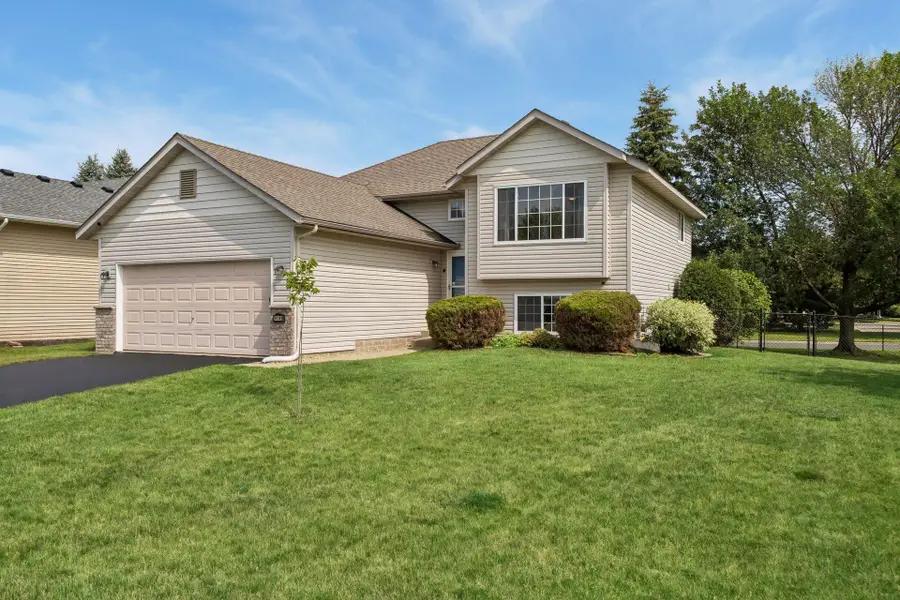 1131 Village Street Se, New Prague, MN 56071 - #2