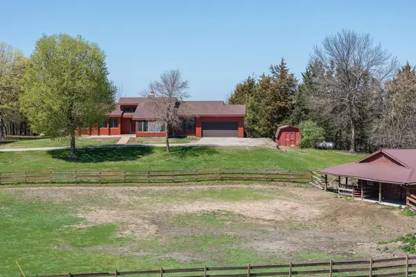 29558 Pumpkin Hill Road, Le Sueur, MN 56058