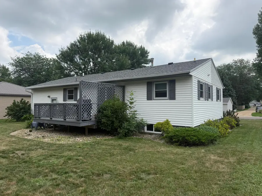 209 E Barck Avenue, Luverne, MN 56156 - #3