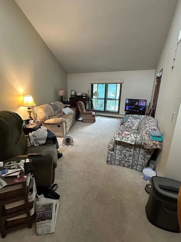 2680 Oxford Street N #140, Roseville, MN 55113