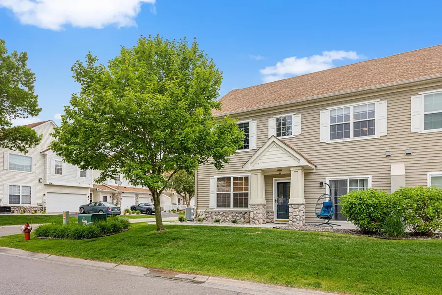 2033 Poppy Drive, Chanhassen, MN 55317 - #2