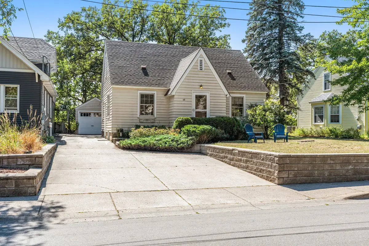 141 Riverside Drive Ne, Saint Cloud, MN 56304 - #1