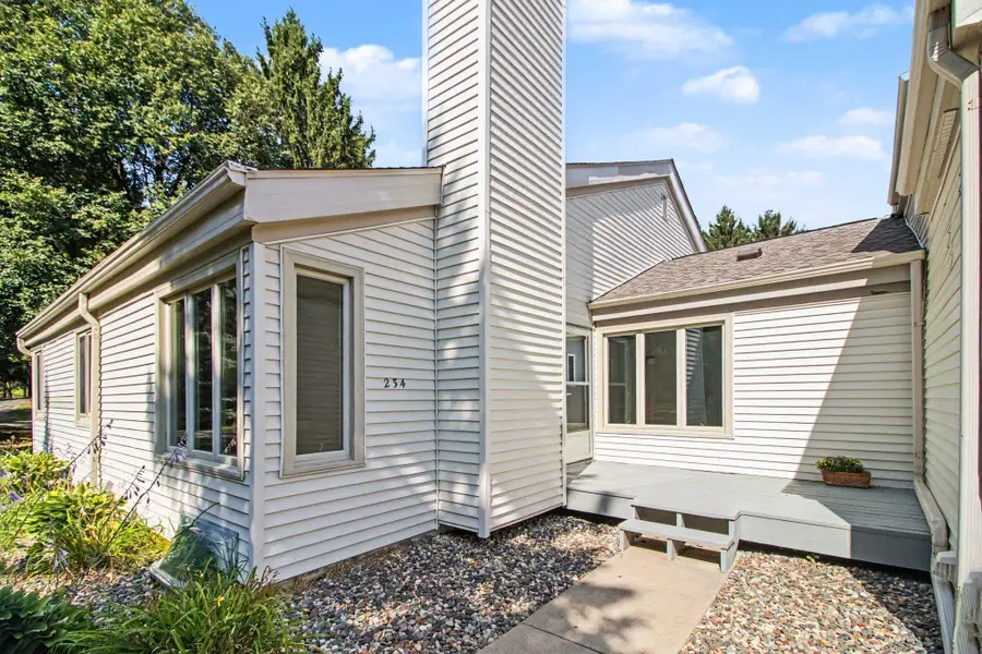 234 Cambria Court, Woodbury, MN 55125 - #2