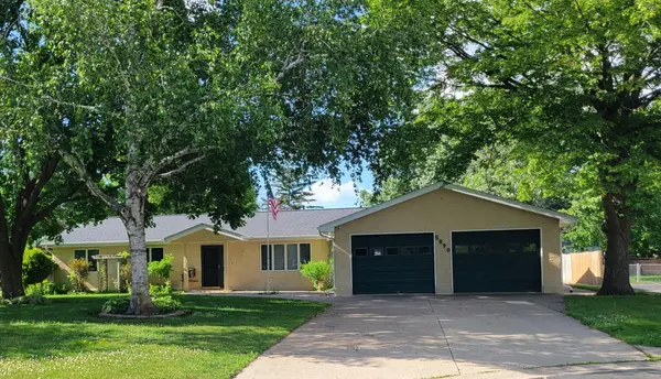 5890 Henry Street, Maple Plain, MN 55359