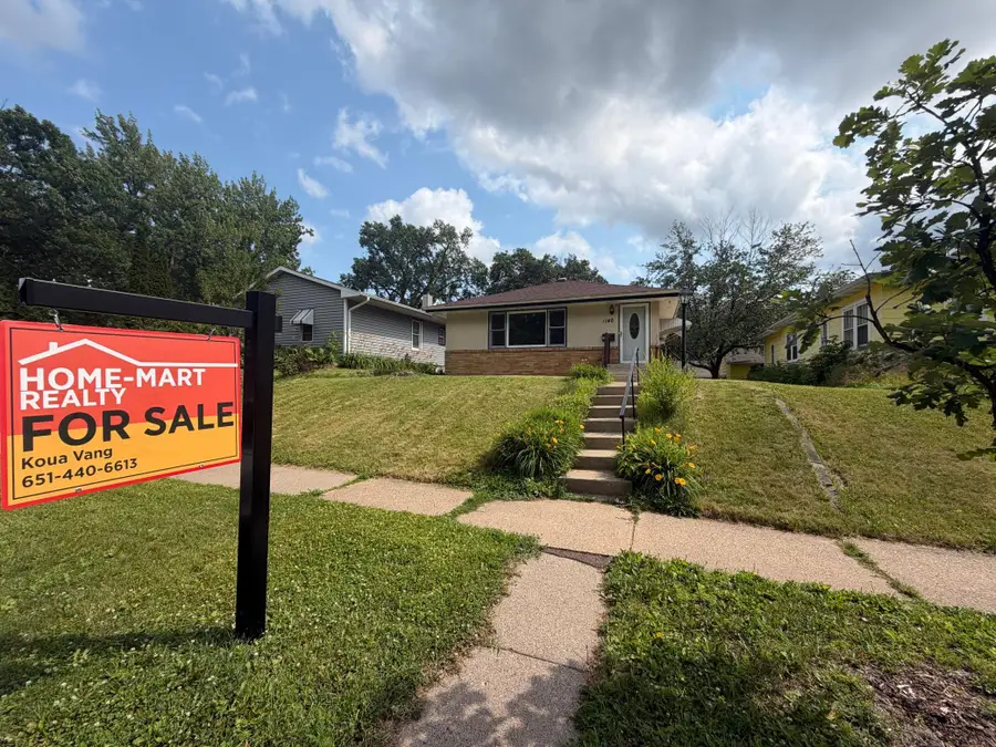 2140 Bush Avenue E, Saint Paul, MN 55119 - #2