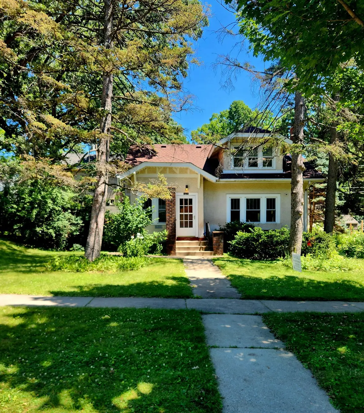 1434 Hythe Street, Saint Paul, MN 55108 - #1