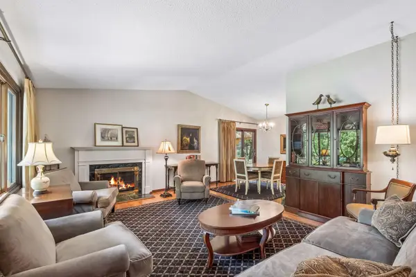 1605 W 132nd Street, Burnsville, MN 55337