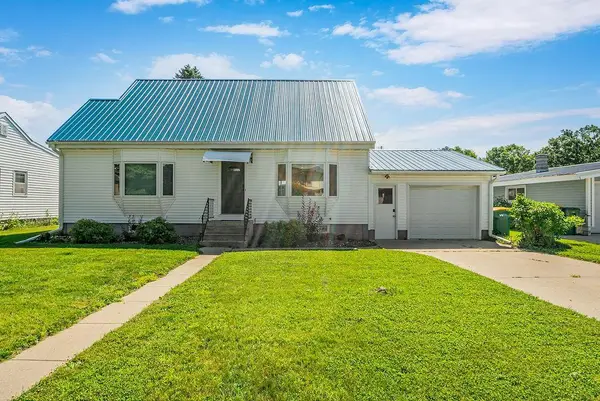 422 S Ellsworth Street, Houston, MN 55943