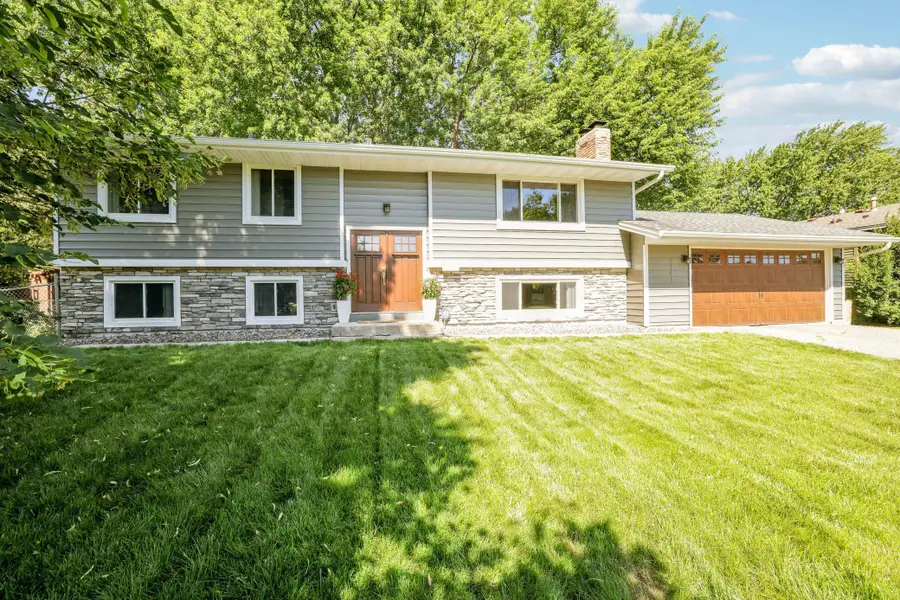 2741 Xylon Avenue N, New Hope, MN 55427 - #2