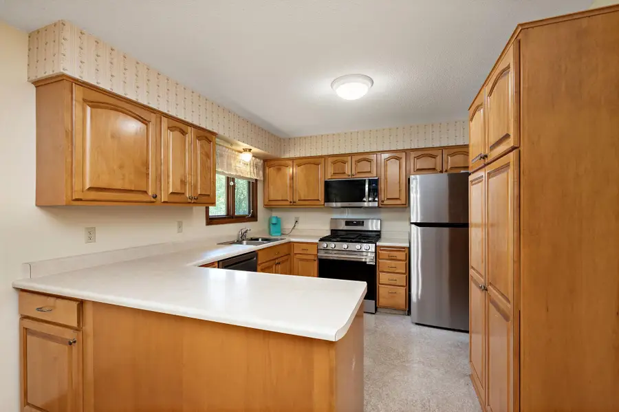 10634 Wellington Lane N, Maple Grove, MN 55369 - #2