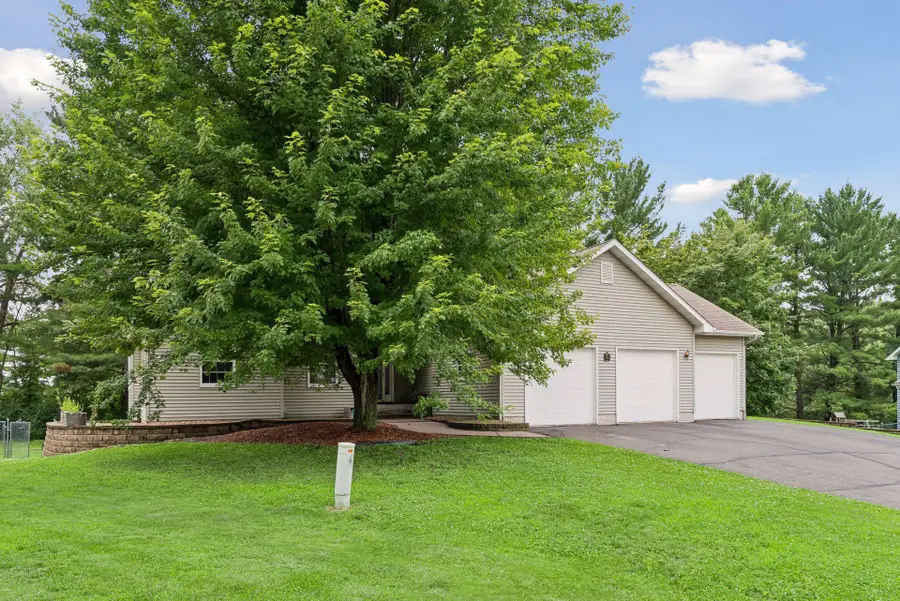 503 Hillcrest Drive, Roberts, WI 54023 - #2
