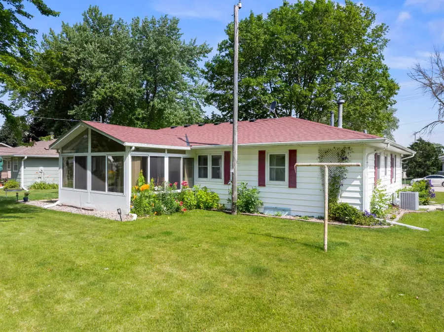 605 14th Street Ne, Owatonna, MN 55060 - #3