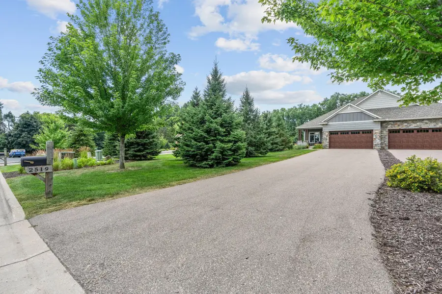 2519 Condon Court, Mendota Heights, MN 55120 - #2