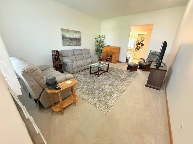 3208 Park Avenue Nw, Bemidji, MN 56601 - #2