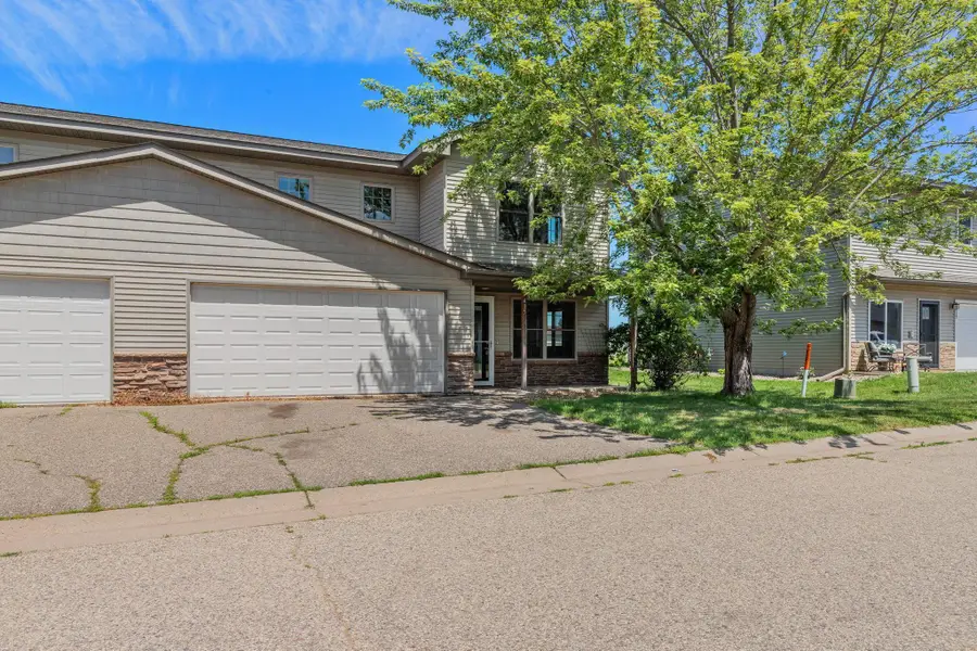 415 Sierra Place, Roberts, WI 54023 - #2