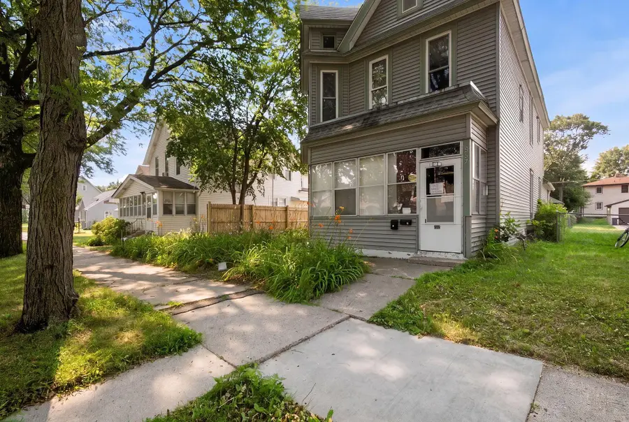 852 Jessamine Avenue E, Saint Paul, MN 55106 - #3