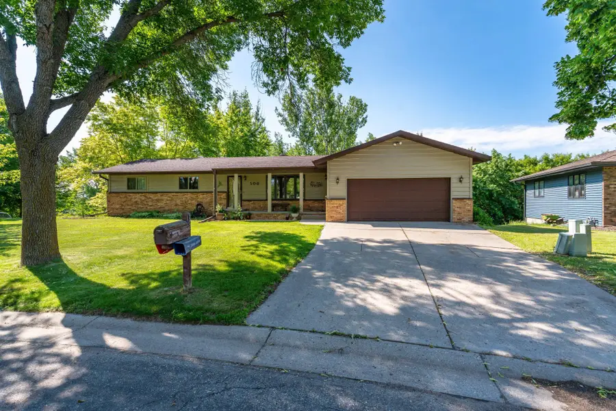 108 E Oriole Drive, Fergus Falls, MN 56537 - #2