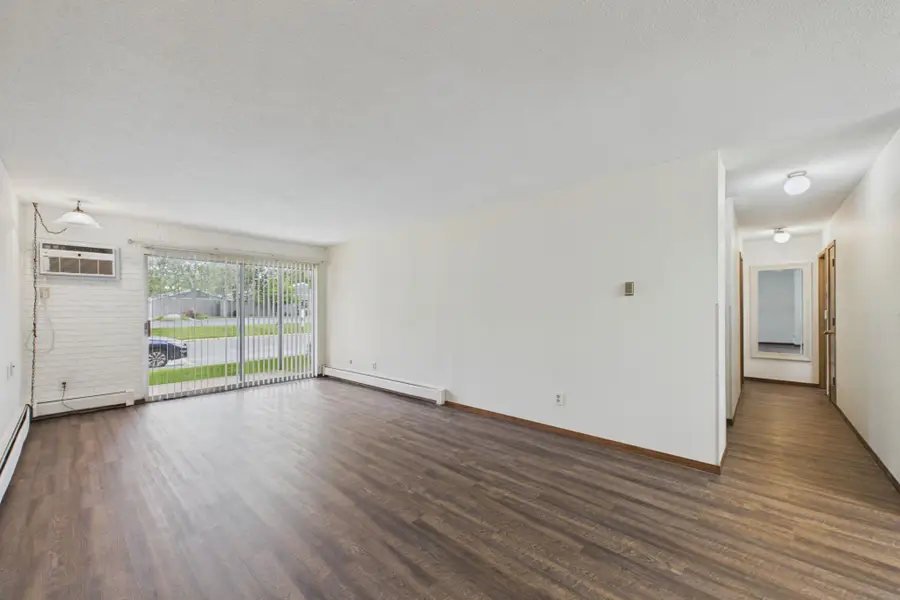 2730 Dale Street N #D110, Roseville, MN 55113 - #3