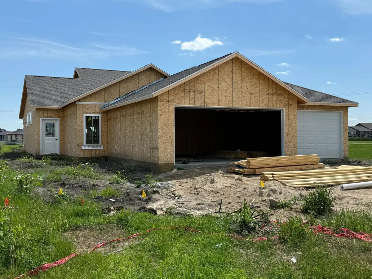 1858 63rd Avenue S, Fargo, ND 58104 - #1