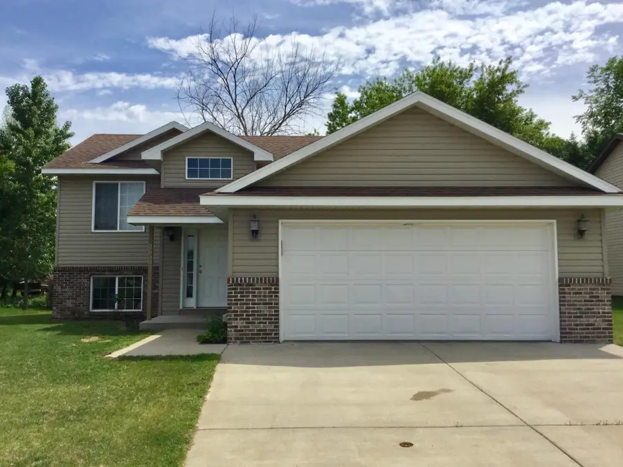 2630 42nd Avenue S, Saint Cloud, MN 56301 - #2