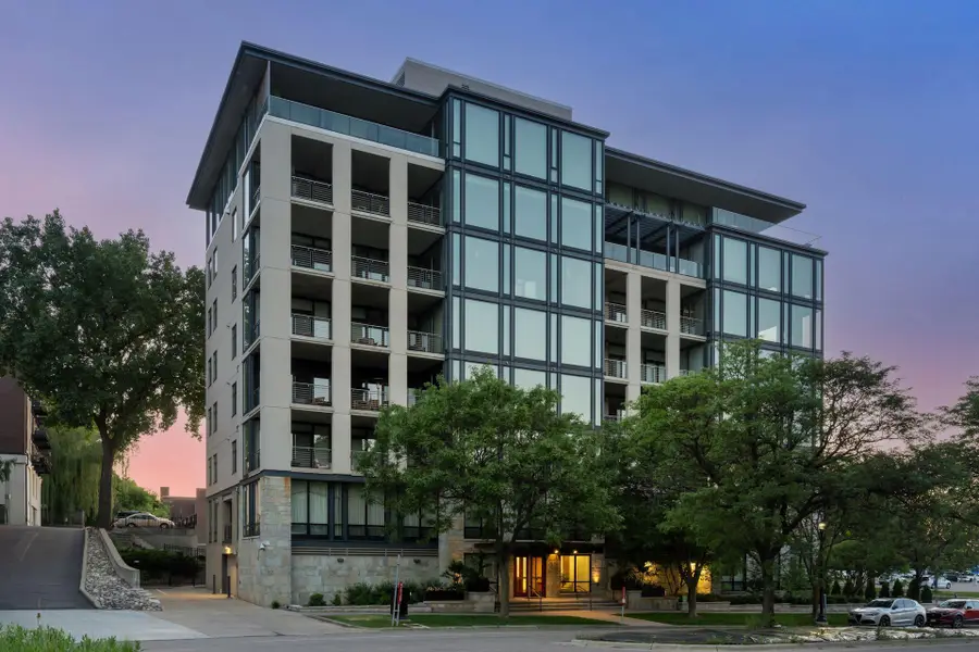 301 Kenwood Parkway #602, Minneapolis, MN 55403 - #2