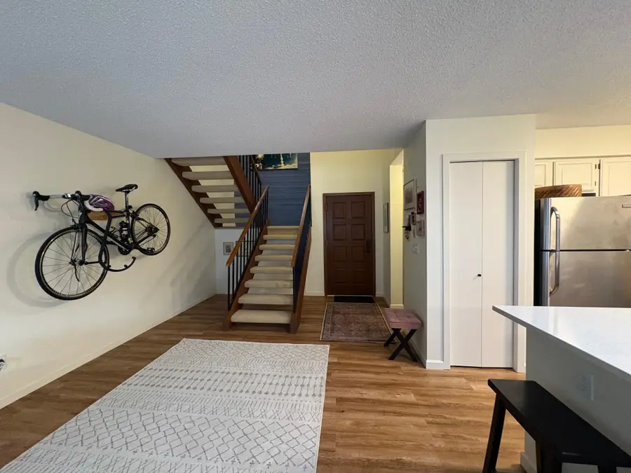 1372 Carling Drive #306, Saint Paul, MN 55108 - #3
