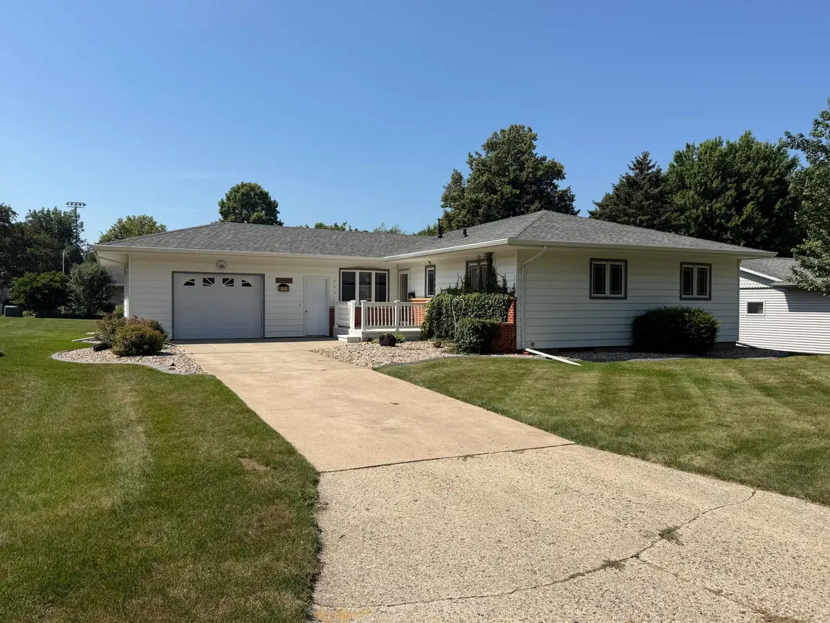 505 Central Lane, Luverne, MN 56156 - #1