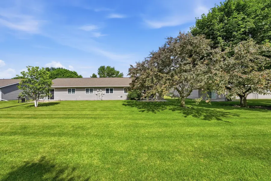 2706 9th Street Sw, Willmar, MN 56201 - #3