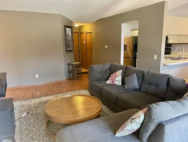 4151 Boone Avenue N #202, New Hope, MN 55427