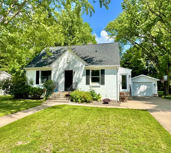 351 E Hughes Street, New Richmond, WI 54017