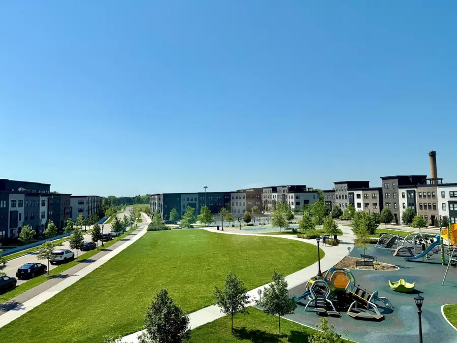 2269 Beechwood Avenue, Saint Paul, MN 55116 - #3