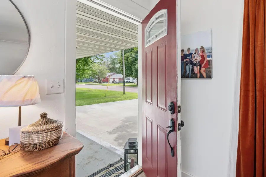 211 Kelser Street, Welcome, MN 56181 - #2