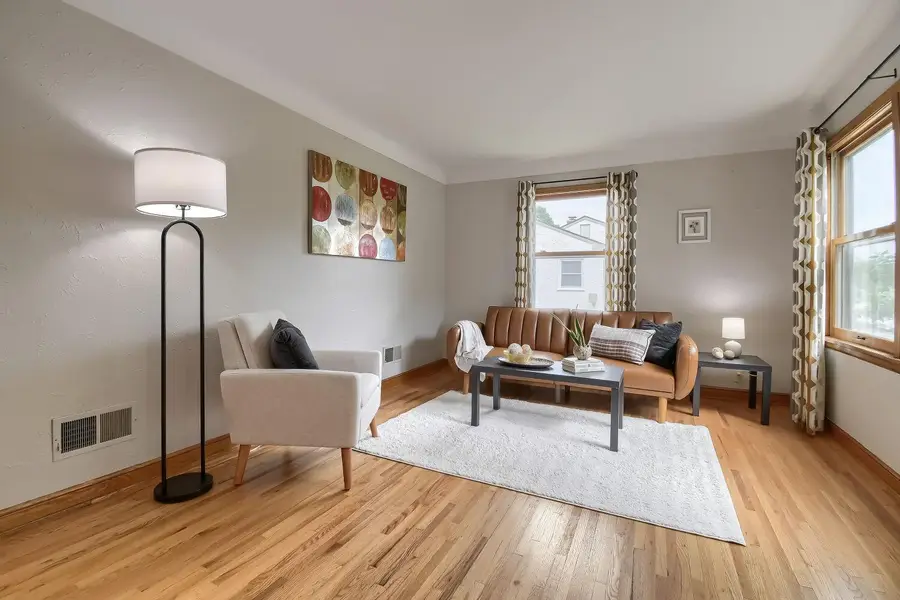 820 4th Avenue S, South Saint Paul, MN 55075 - #2