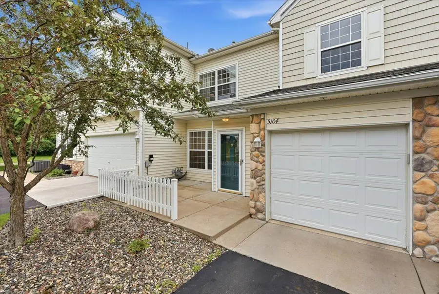 5104 Oriole Drive, Farmington, MN 55024 - #3