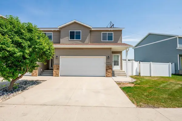 4280 Estate Drive S, Fargo, ND 58104