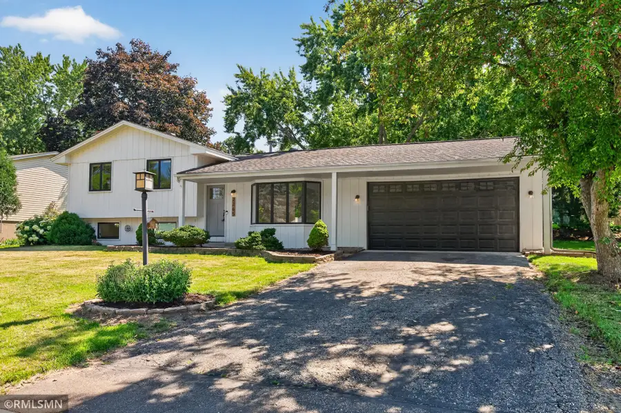 2265 Lamplight Drive, Woodbury, MN 55125 - #3