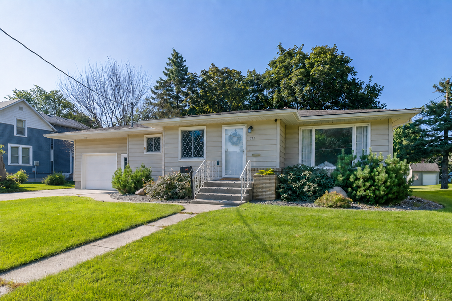 312 9th Avenue Se, Waseca, MN 56093 - #2