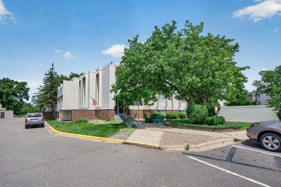 10750 Rockford Road #101, Plymouth, MN 55442 - #2