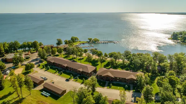 8098 Hawthorn Trail Nw #706, Walker, MN 56484