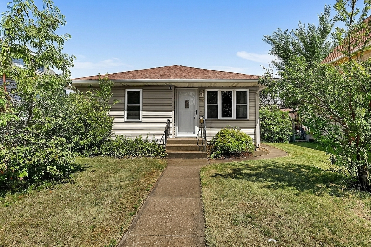 142 25th Avenue N, Saint Cloud, MN 56303 - #1