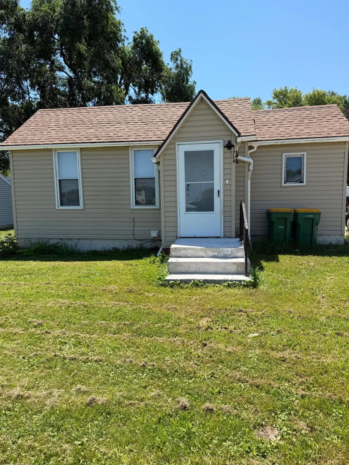 1714 SE Marshall Street, Albert Lea, MN 56007 - #1