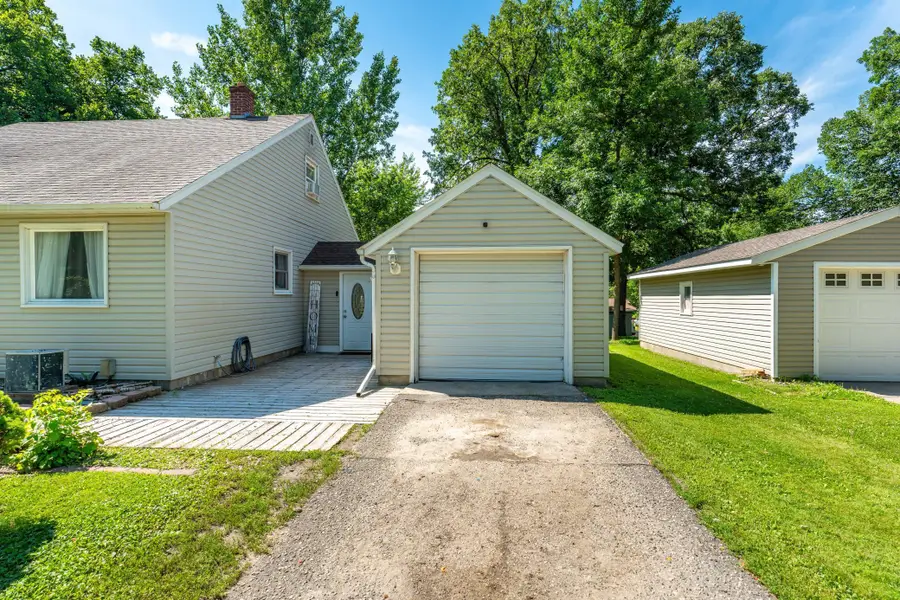 504 1st Avenue Se, Pelican Rapids, MN 56572 - #3