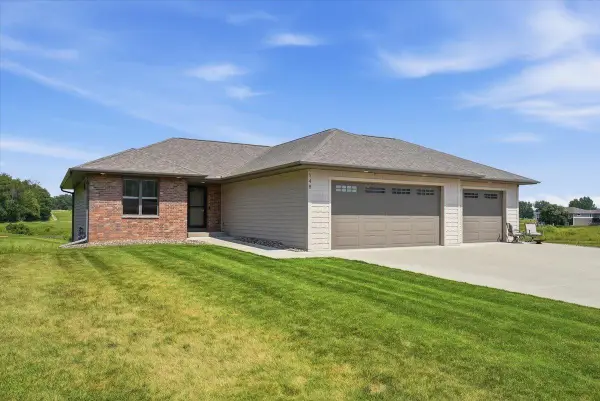 148 Medinah Circle W, Lake City, MN 55041
