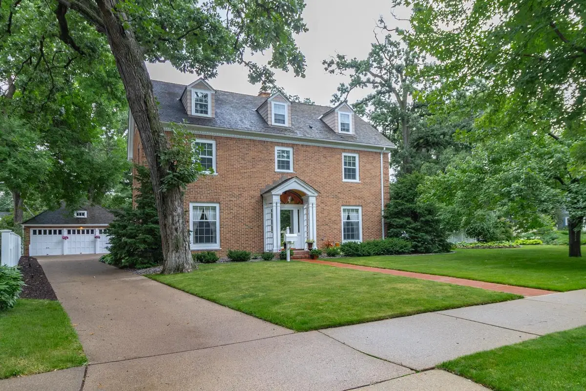 3655 47th Avenue S, Minneapolis, MN 55406 - #1